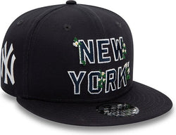 New Era New York Yankees Flower Wordmark Black 9FIFTY Snapback Cap S/M