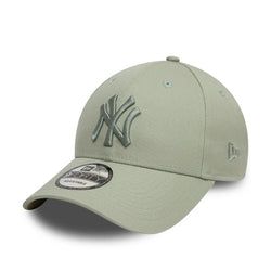 New Era New York Yankees League Essential Pastel Green 9FORTY Adjustable Cap