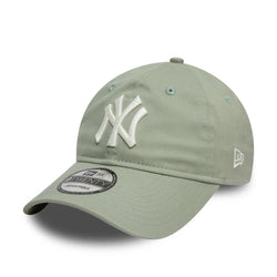 New Era New York Yankees League Essential Pastel Green 9TWENTY Adjustable Cap