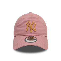 New Era New York Yankees League Essential Dark Pink 9TWENTY Adjustable Cap