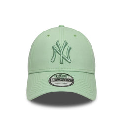 New Era New York Yankees MLB League Essential Pastel Green 9FORTY Adjustable Cap