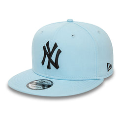 New Era New York Yankees League Essential Pastel Blue 9FIFTY Snapback Cap