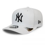New Era New York Yankees Essential White 9FIFTY Stretch Snap Cap