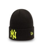 new-york-yankees-league-essential-black-cuff-beanie-hat-60141711-left