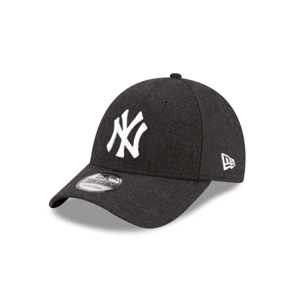 New York Yankees Black Wool 9FORTY Adjustable Cap