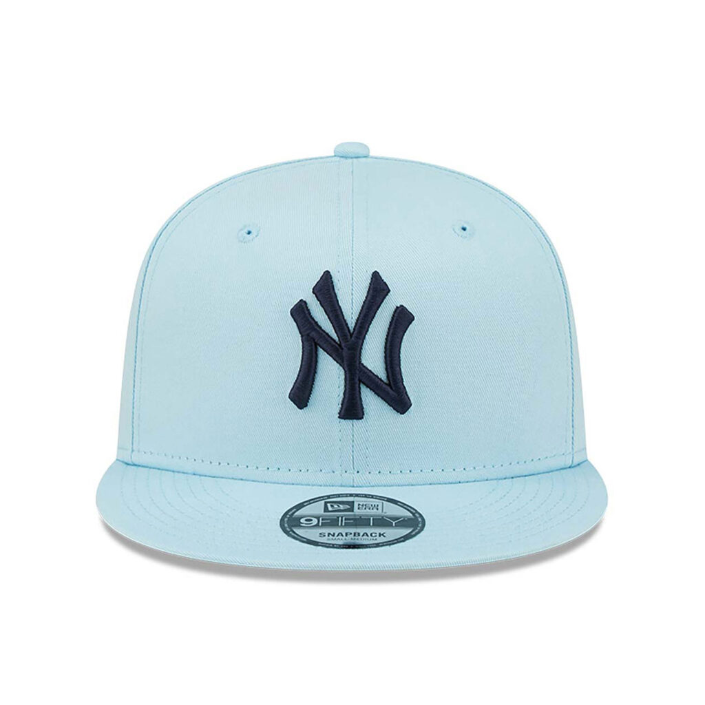 New York Yankees League Essential Blue 9FIFTY Snapback Cap-center