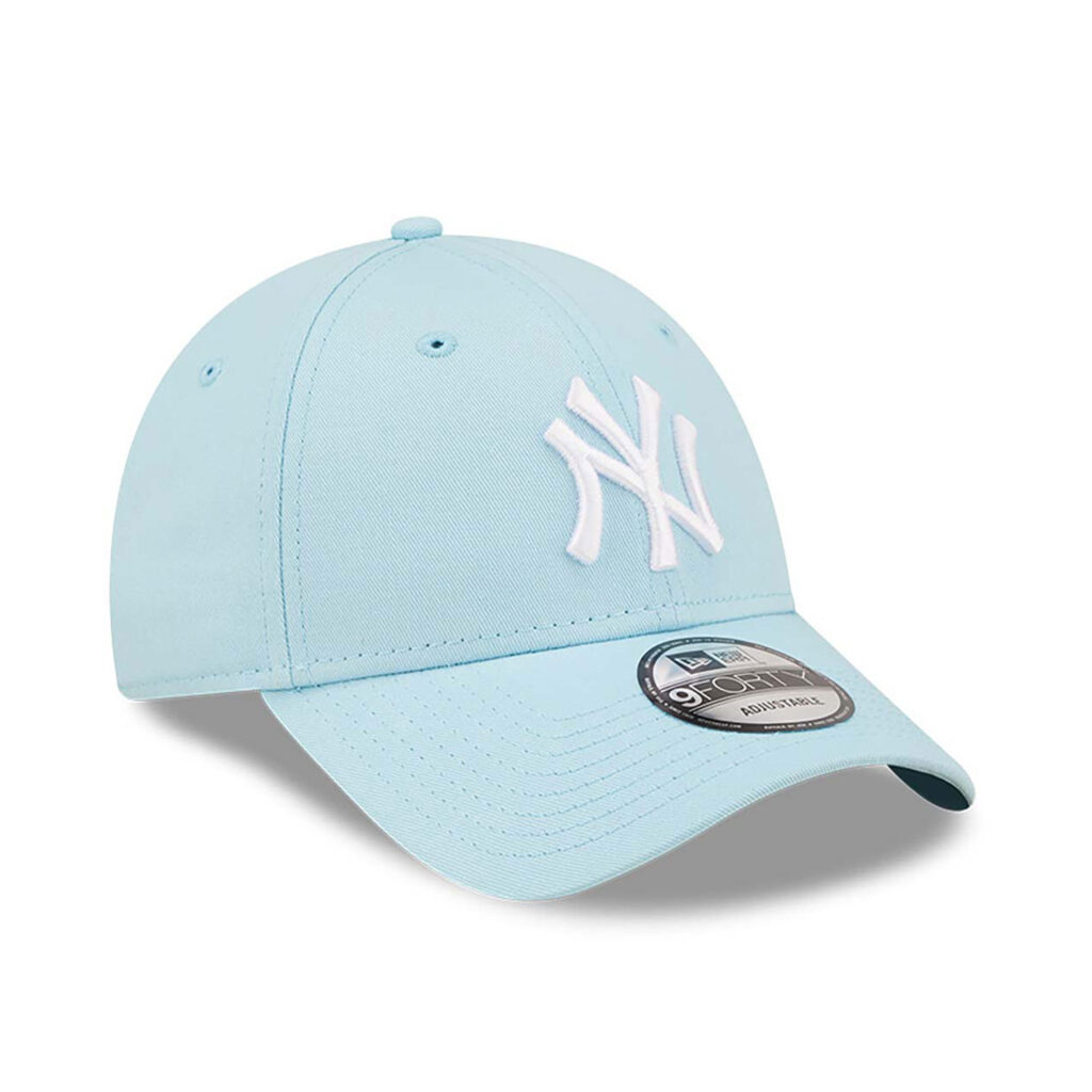 New York Yankees League Essential Blue 9FORTY Adjustable Cap-back