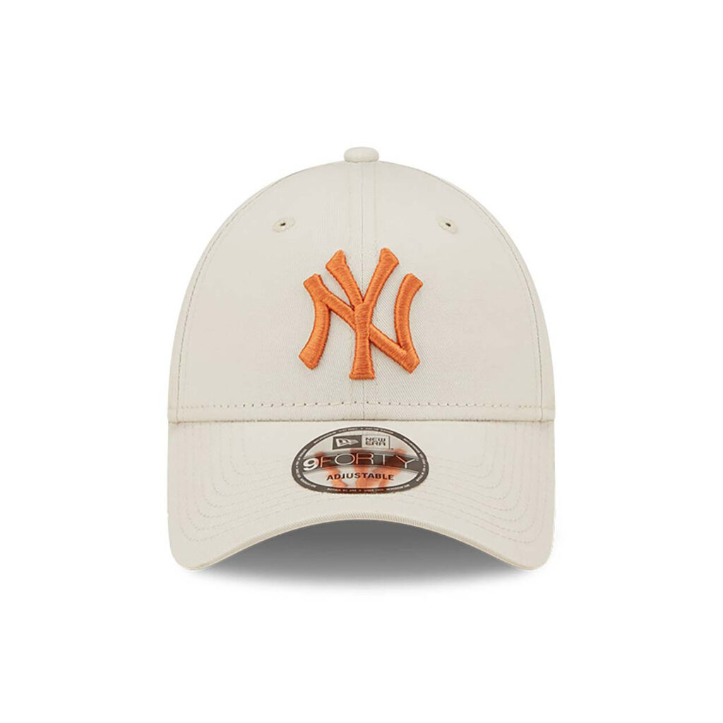 New York Yankees League Essential Cream 9FORTY Adjustable Cap-right