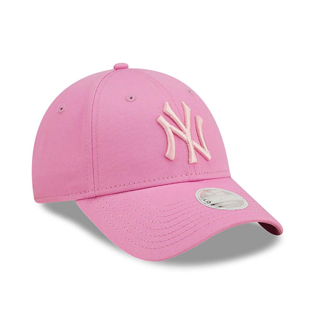 New York Yankees Womens League Essential Pink 9FORTY Adjustable Cap-back